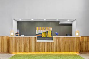 spark by hilton houston hobby airport