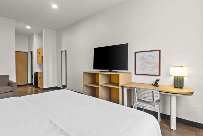 spark by hilton houston hobby airport