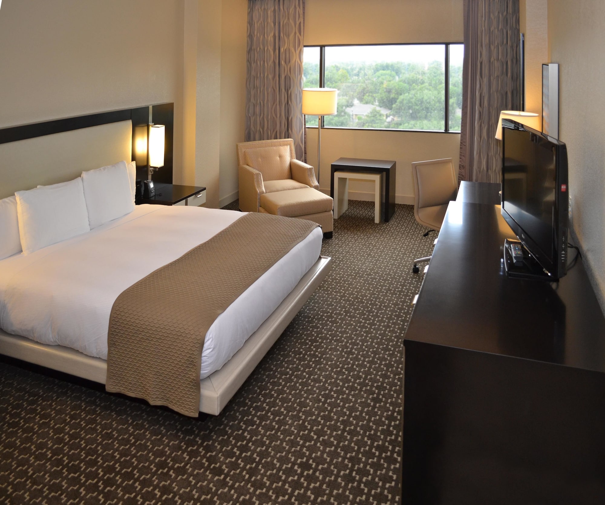 doubletree by hilton houston hobby airport