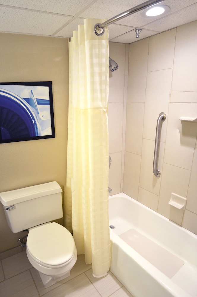 doubletree by hilton houston hobby airport