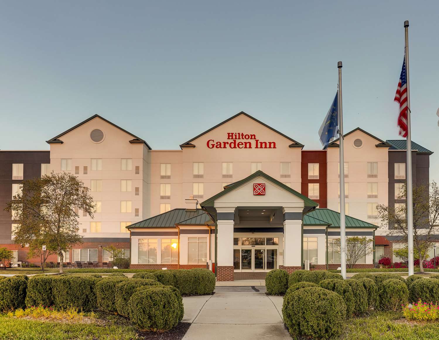 hilton garden inn indianapolis airport