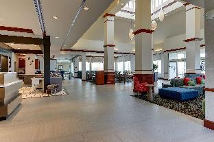 hilton garden inn indianapolis airport