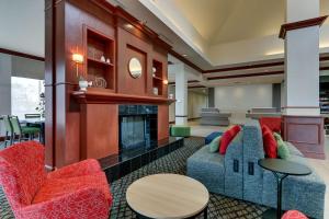 hilton garden inn indianapolis airport