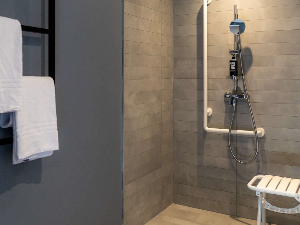 ibis saint paul trois chateaux