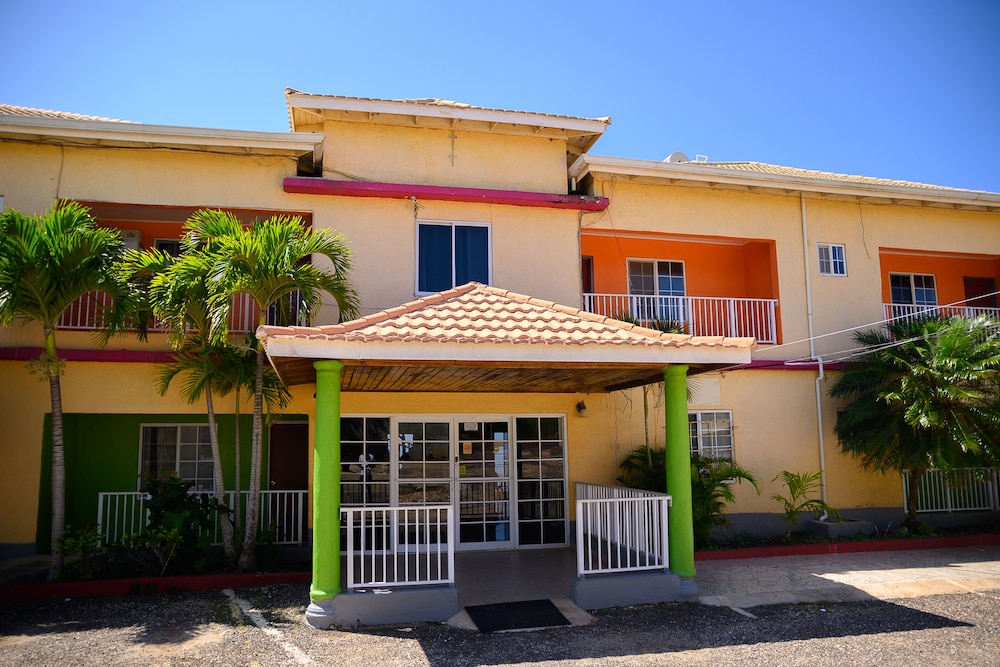 sea coast inn and suites