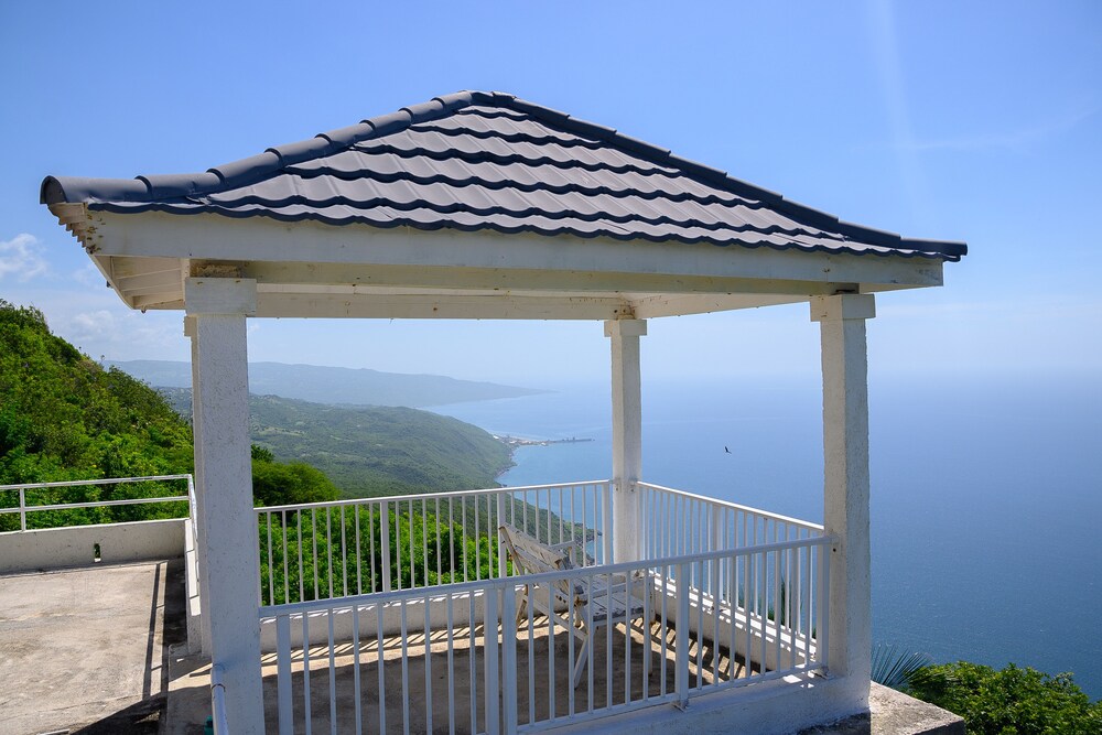 sea coast inn and suites