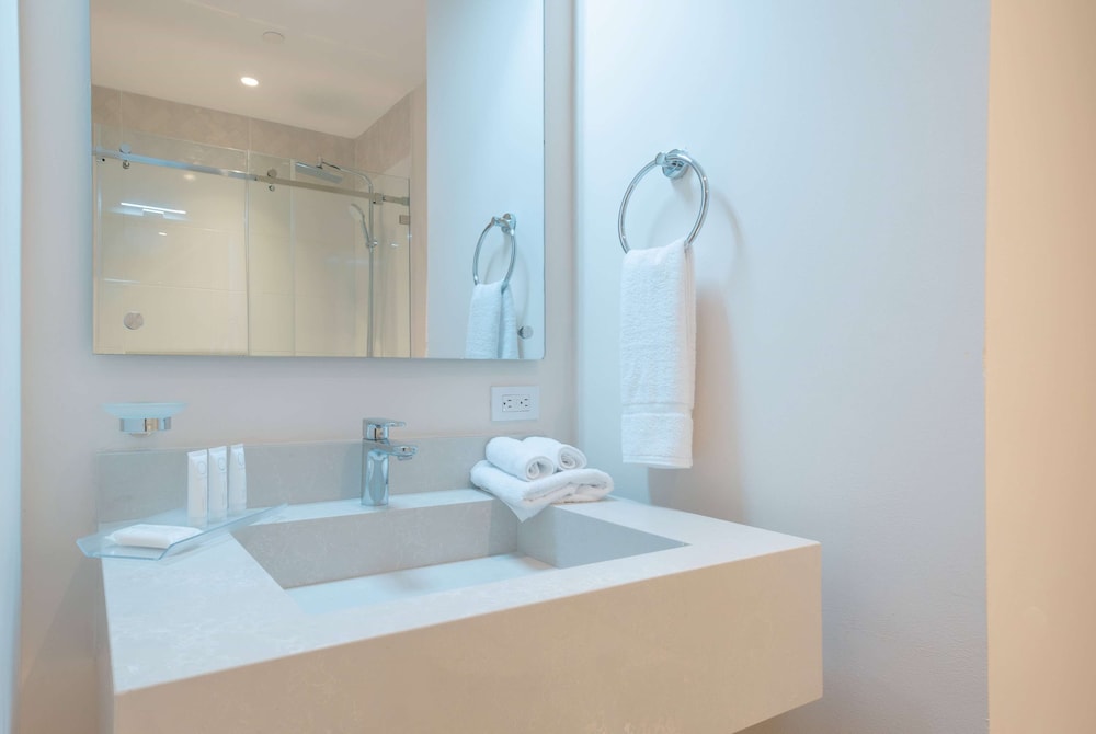 wyndham garden el morro montecristi