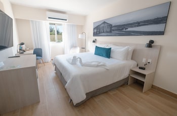 wyndham garden el morro montecristi