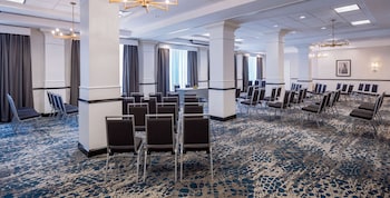 hilton garden inn jackson downtown