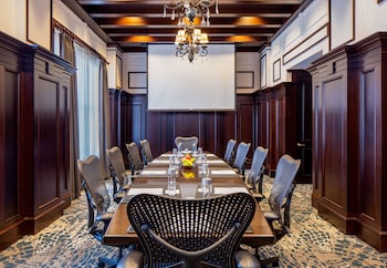 hilton garden inn jackson downtown