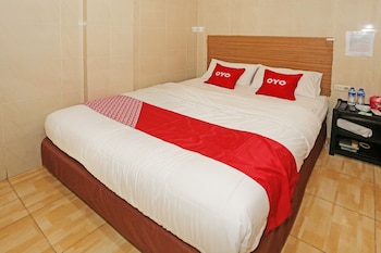 hotel ciputat by oyo