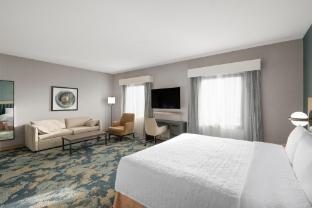 hampton inn and suites oakland airport alameda