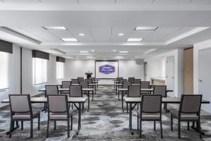 hampton inn and suites oakland airport alameda