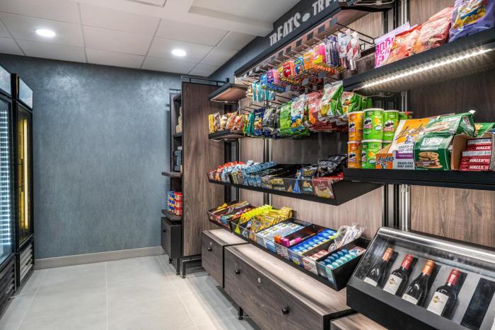 hampton inn and suites oakland airport alameda