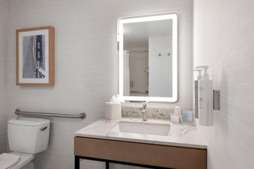 hampton inn and suites oakland airport alameda