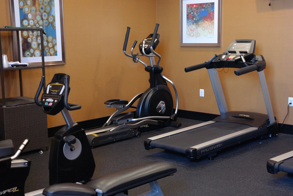 holiday inn express fredericksburg southpoint by ihg