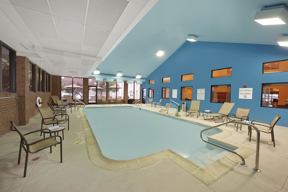 holiday inn express fredericksburg southpoint by ihg