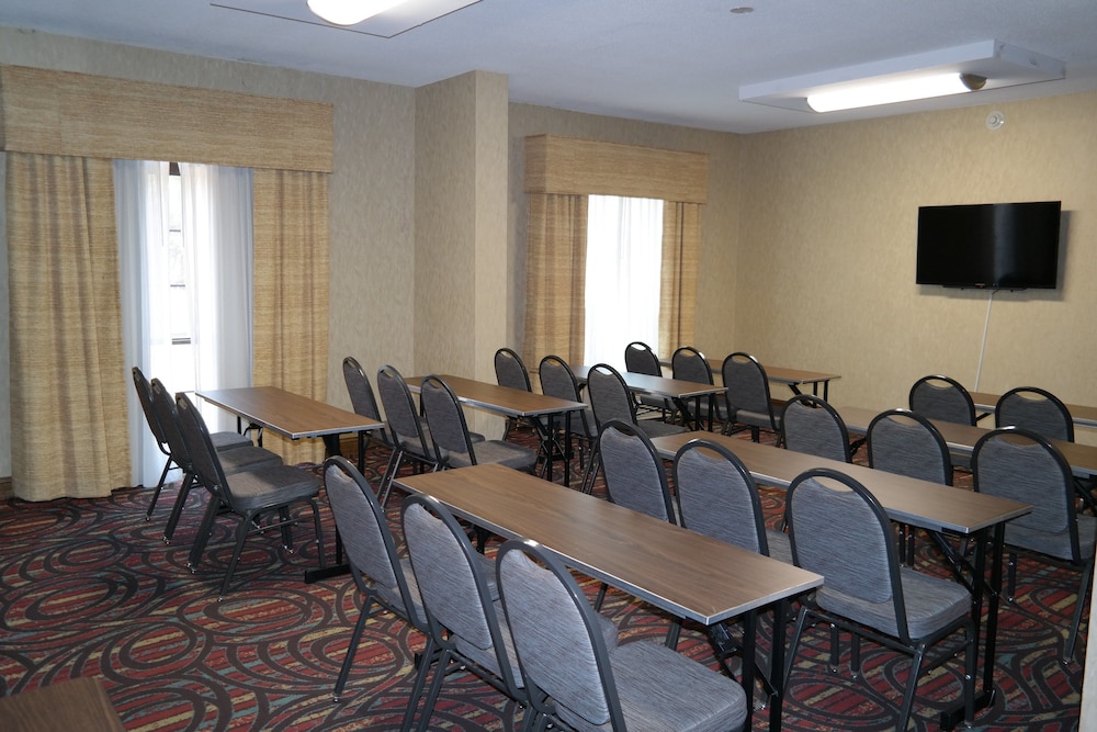 holiday inn express fredericksburg southpoint by ihg