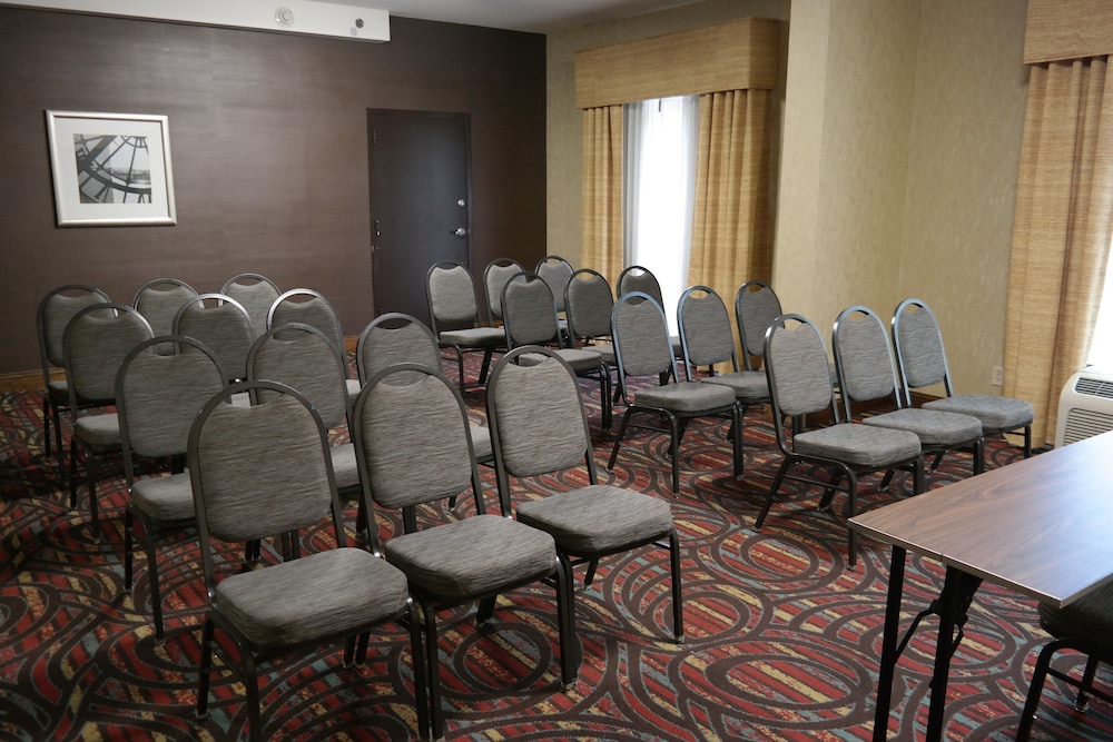 holiday inn express fredericksburg southpoint by ihg
