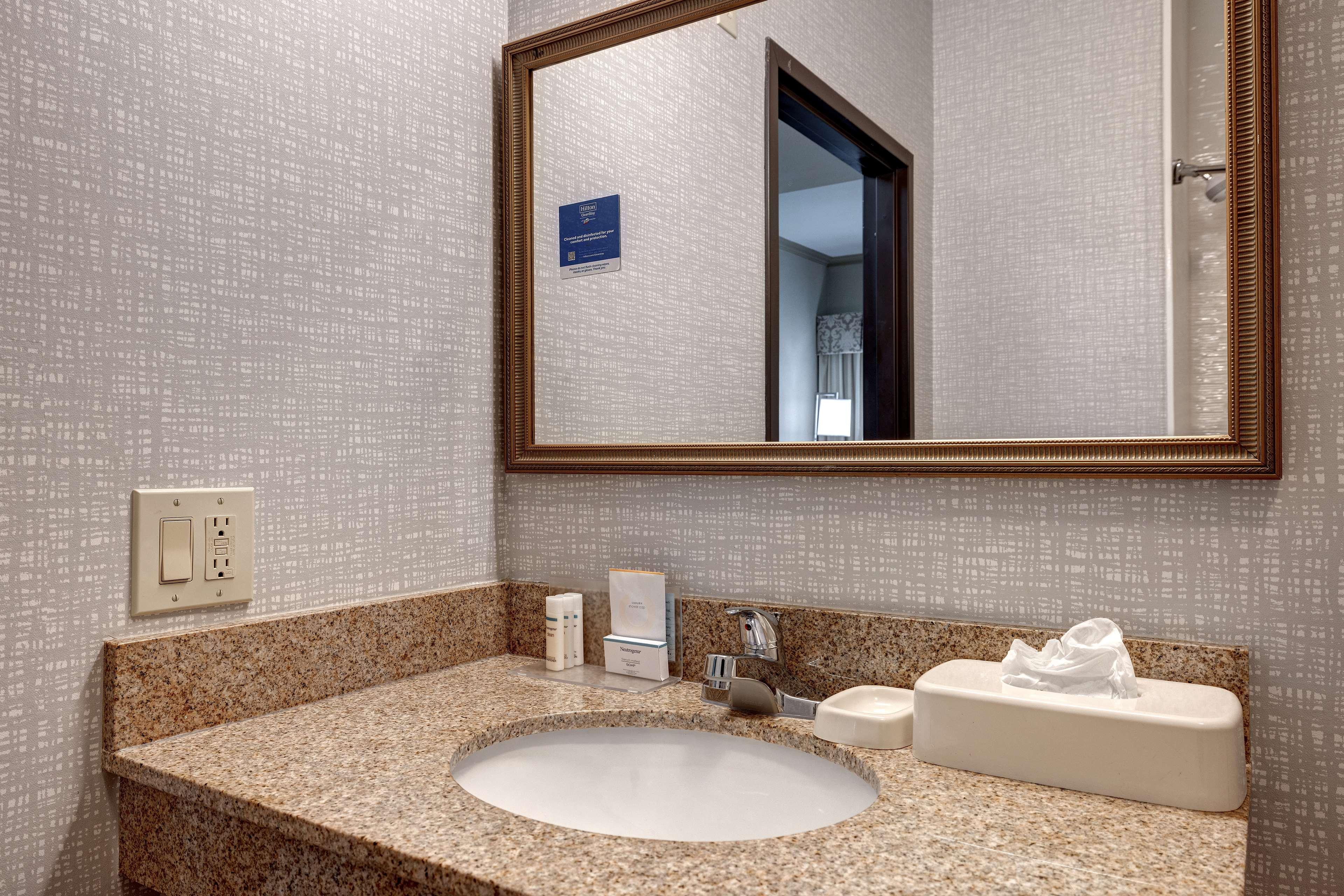 hampton inn and suites galveston