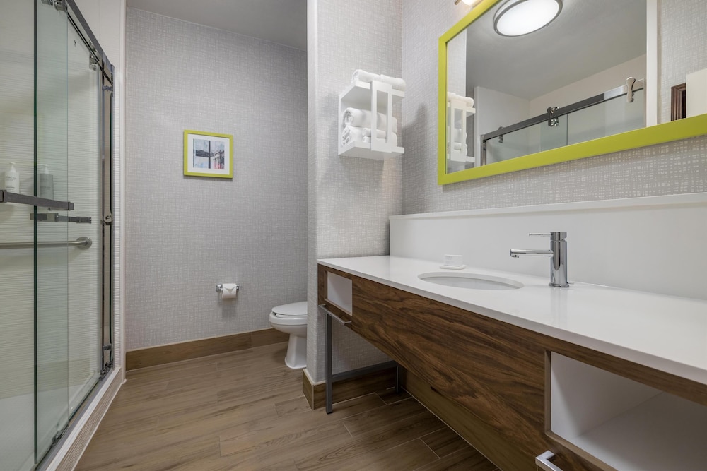 hampton inn and suites galveston