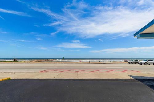 econo lodge galveston seawall