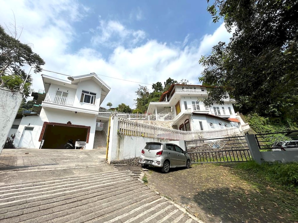 penginapan cibodas by oyo