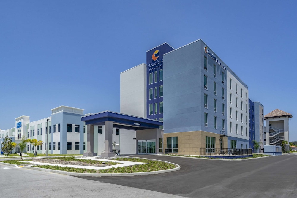comfort inn and suites new port richey downtown district