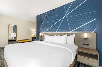 comfort inn and suites new port richey downtown district