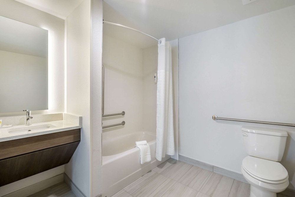 comfort inn and suites new port richey downtown district