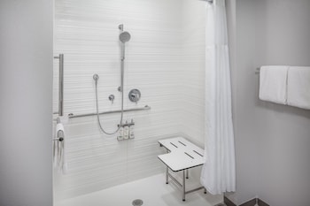 avid hotel north platte an ihg hotel