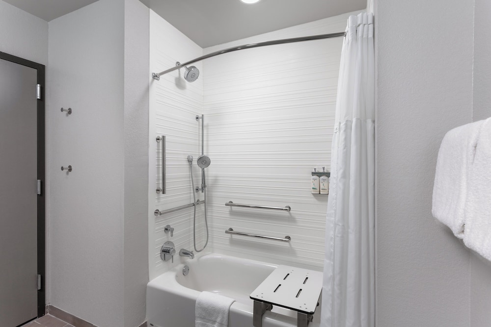 avid hotel north platte an ihg hotel