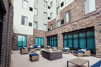 staybridge suites des moines north ankeny