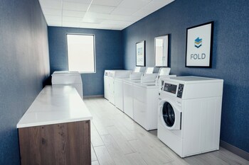 staybridge suites des moines north ankeny