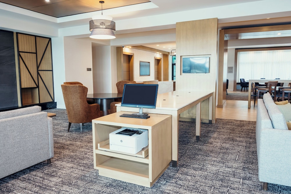 staybridge suites des moines north ankeny