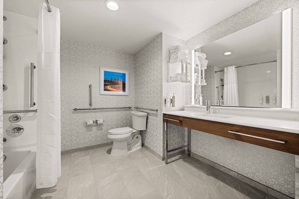 hampton inn and suites bessemer birmingham