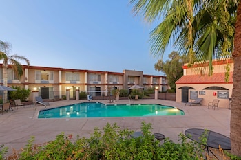best western phoenix goodyear inn