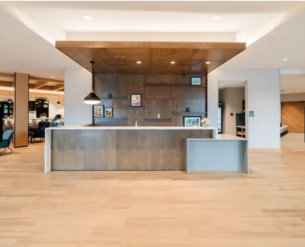 hyatt place sacramento international airport