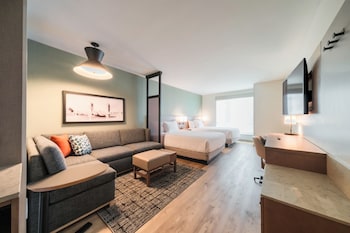 hyatt place sacramento international airport