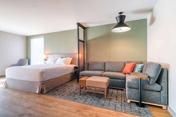 hyatt place sacramento international airport