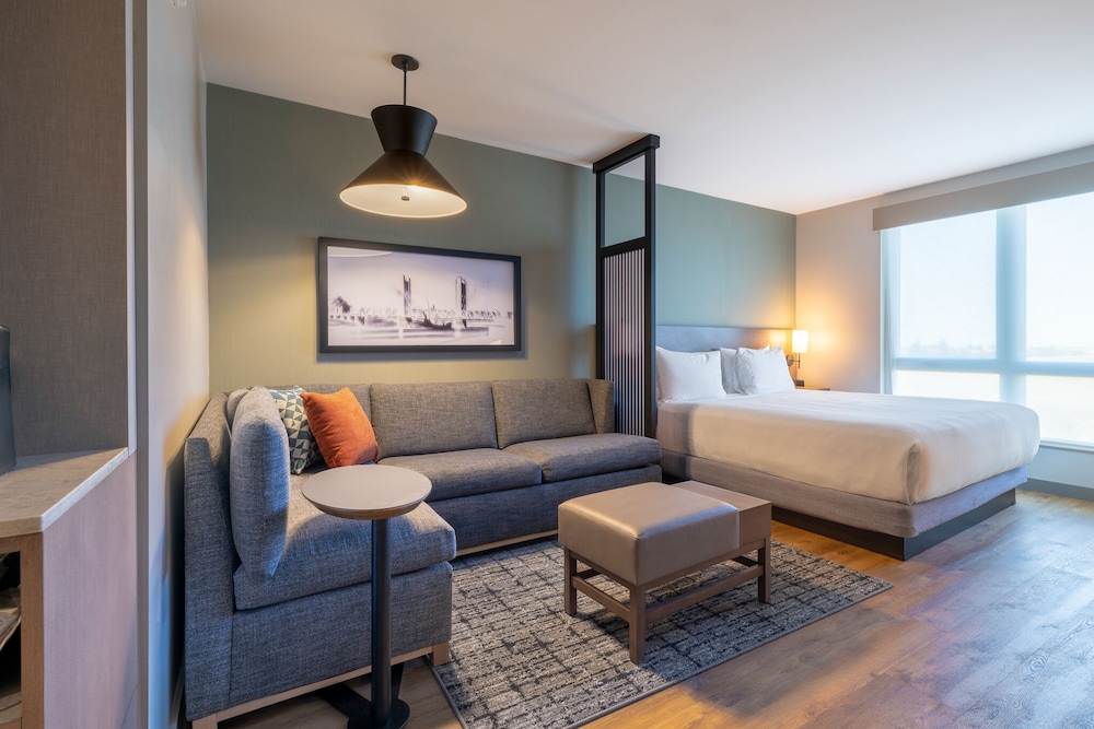 hyatt place sacramento international airport