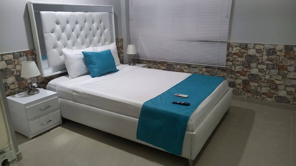 hotel bm 17 cerca al mar