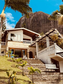 casa linda guatape