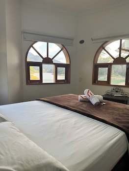casa linda guatape