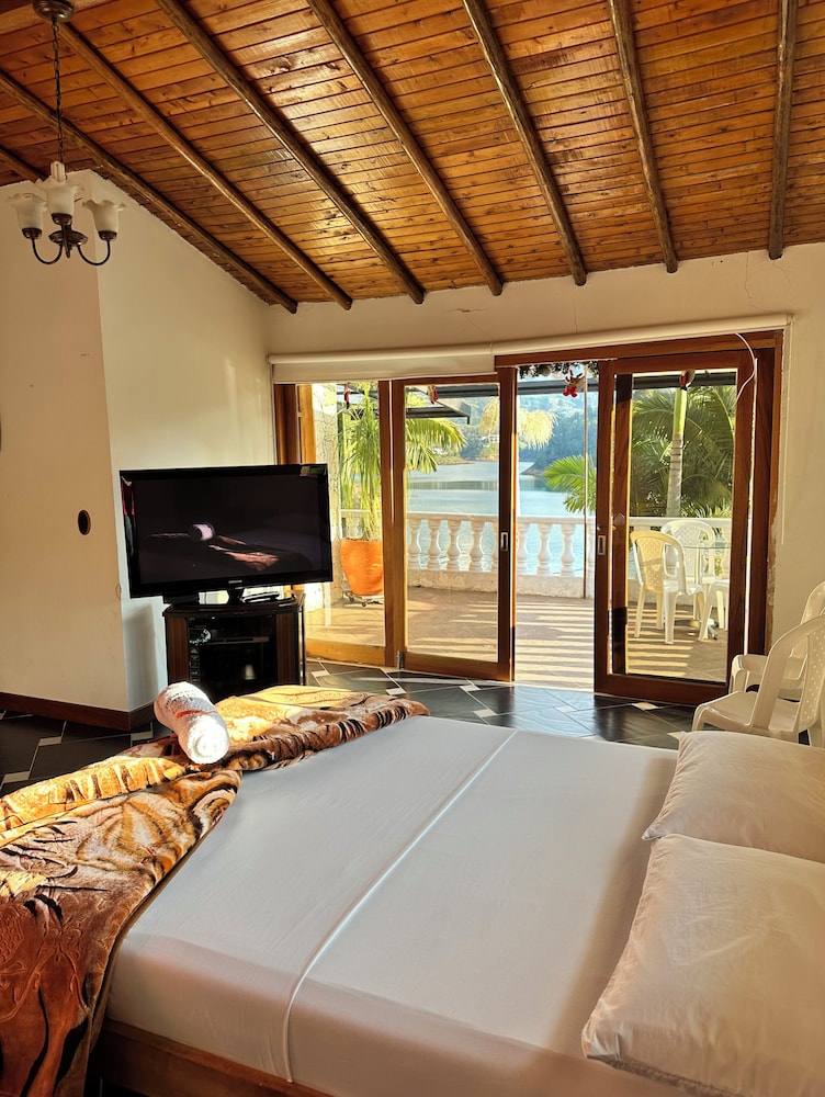 casa linda guatape