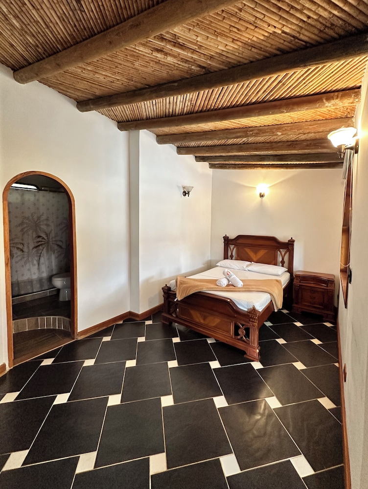 casa linda guatape