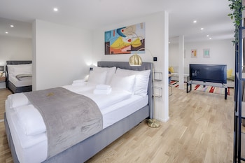 eh apartments jupiter