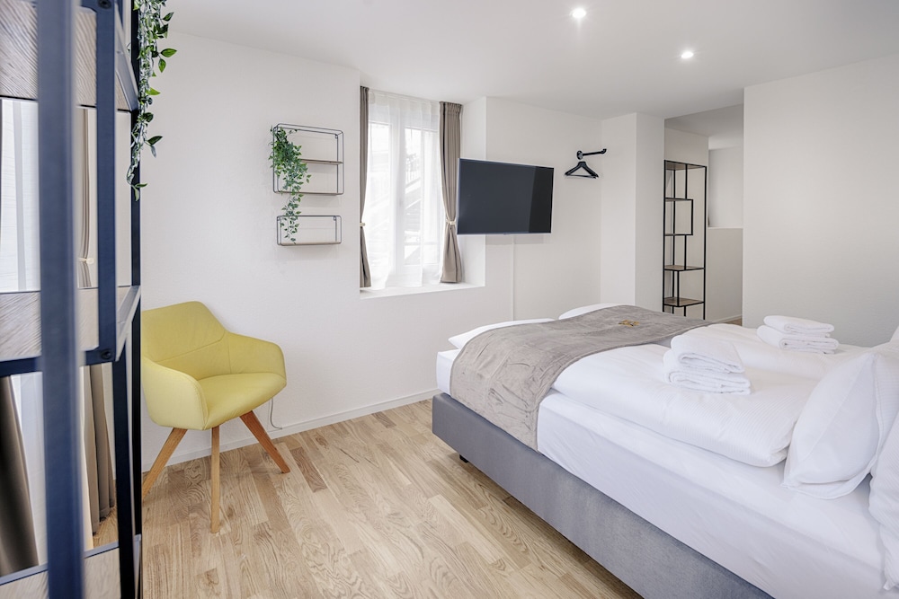 eh apartments jupiter