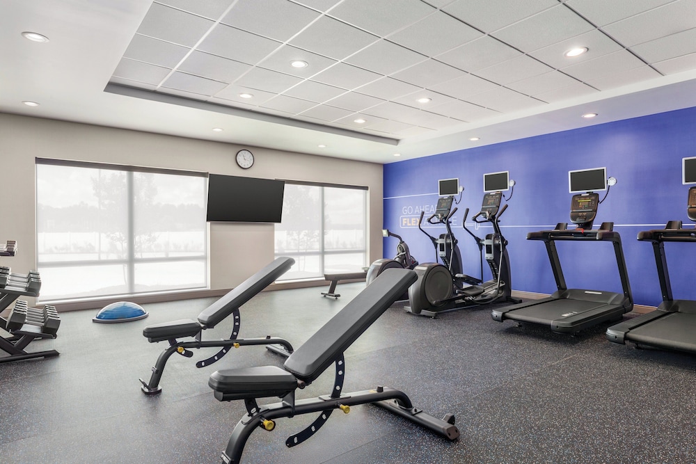 holiday inn express and suites bessemer birmingham sw an ihg hotel