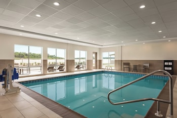 holiday inn express and suites bessemer birmingham sw an ihg hotel